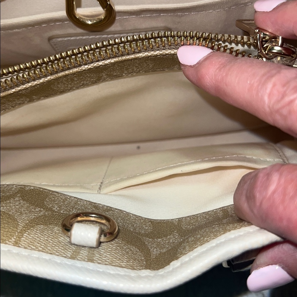 Coach Gold Signature Satchel Like New with Detachable Shoulder Strap - Picture 6 of 11